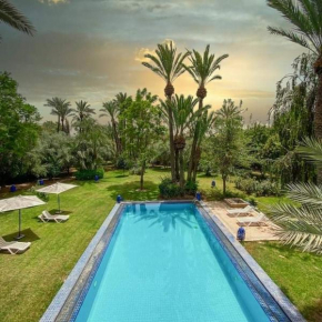Lovely Villa Luxueuse